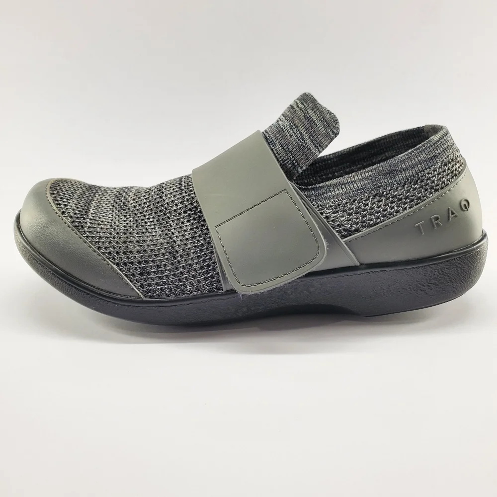 TRAQ‎ by Alegria Qwik Smokey Waves Womens Gray Shoes Size 8 EU 39
